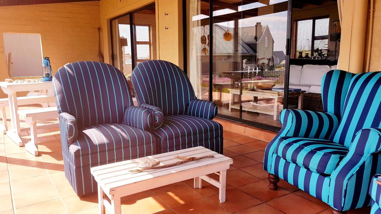 Hotel West Coast Seaside Getaway à Grotto Bay Extérieur photo