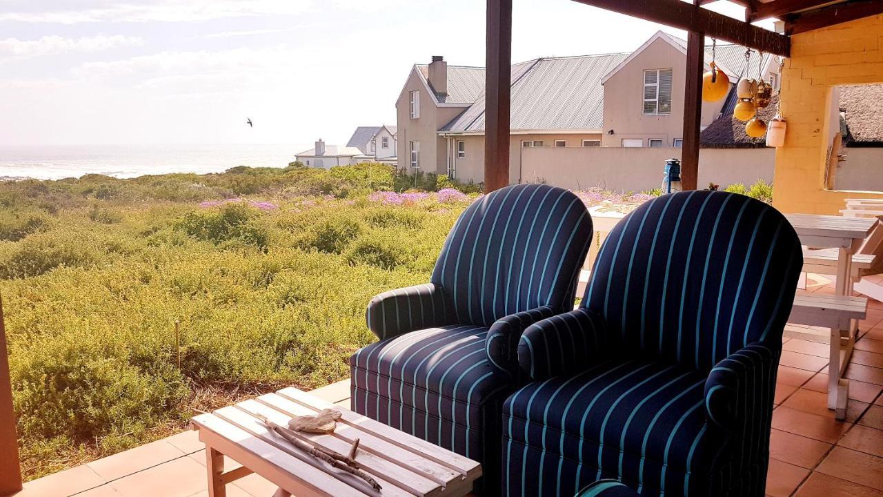 Hotel West Coast Seaside Getaway à Grotto Bay Extérieur photo