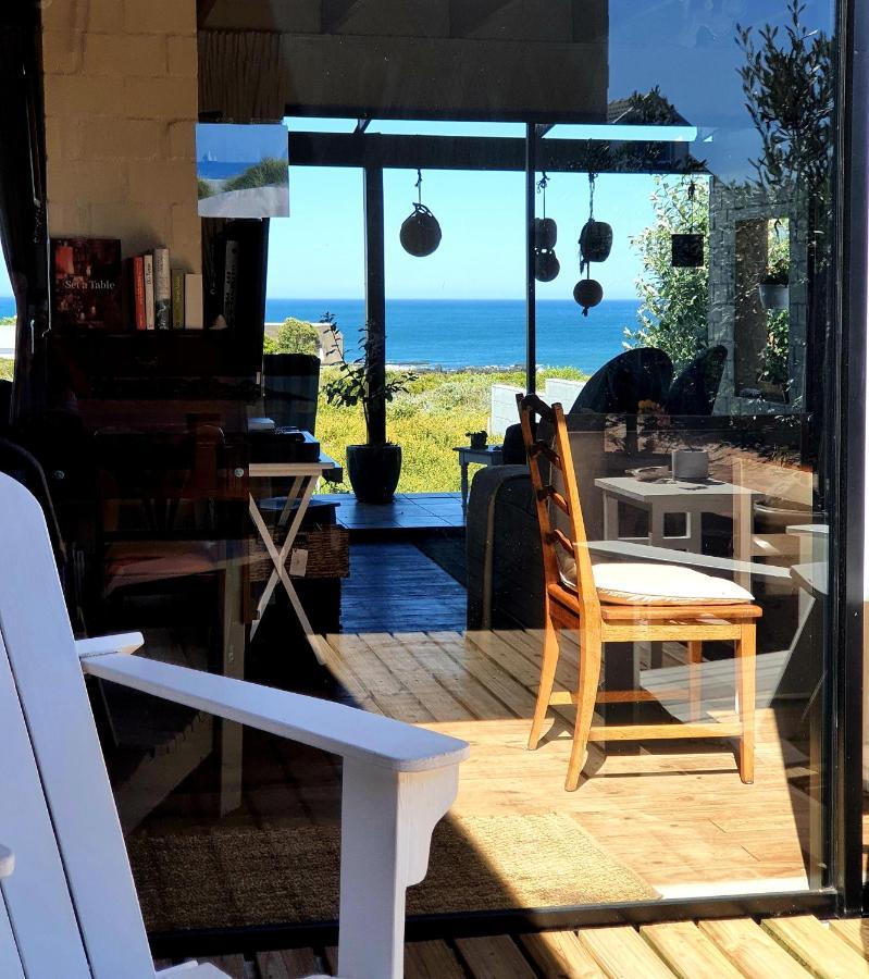 Hotel West Coast Seaside Getaway à Grotto Bay Extérieur photo