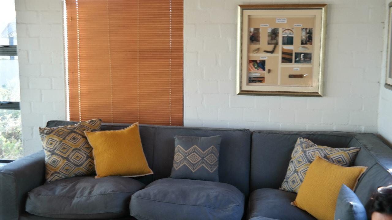 Hotel West Coast Seaside Getaway à Grotto Bay Extérieur photo